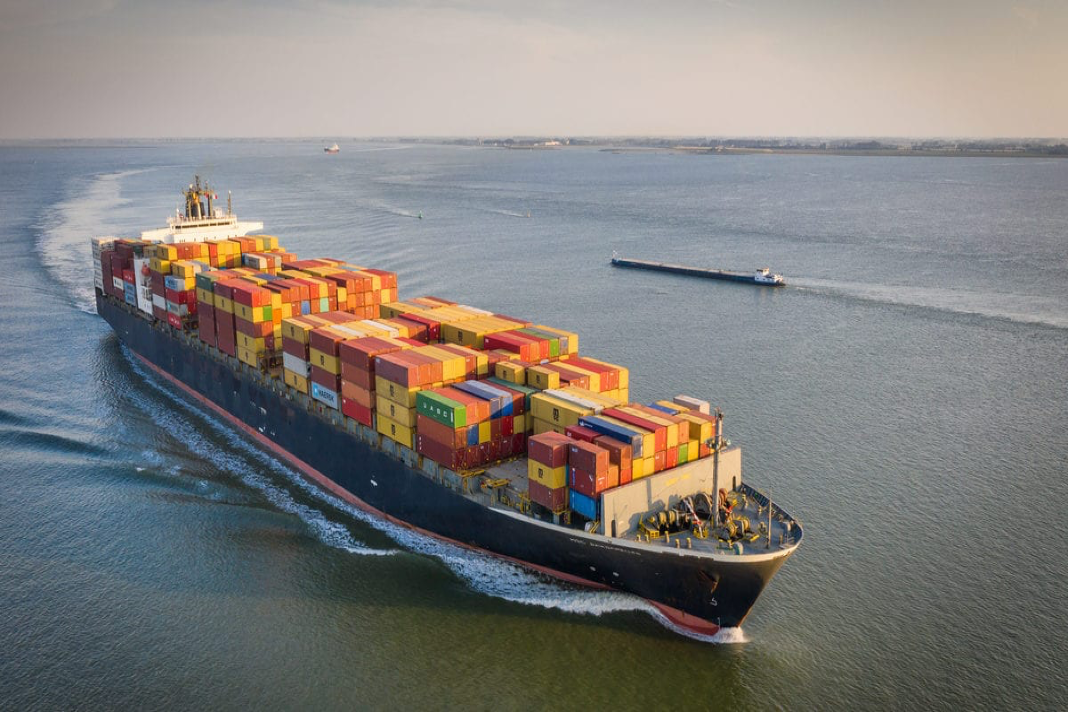 Augmented Reality Solutions In Shipping Industry
