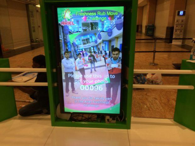 Gesture + Augmented Reality Experience For Flc (For P&g’s Ariel Campaign) - PearlQuest Interactive