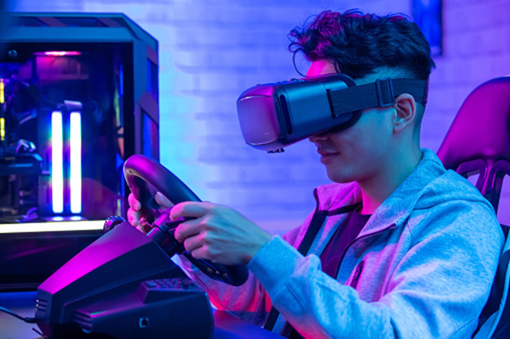Augmented Reality and Virtual Reality is Growing Within the Gaming Industry - GamerBolt
