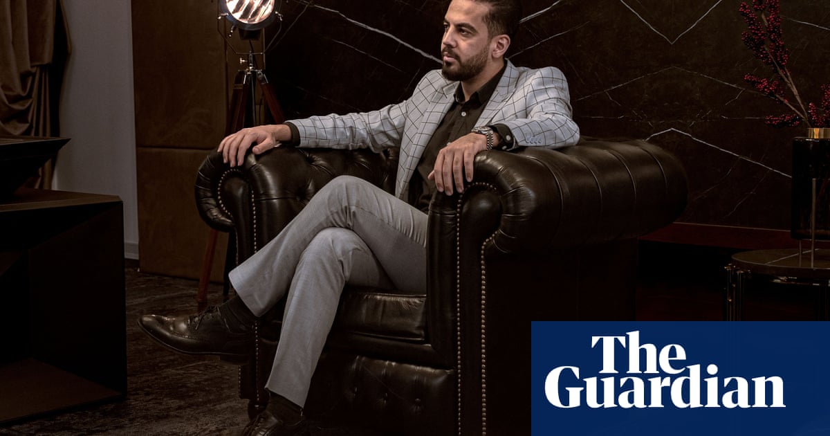 Man who paid $2.9m for NFT of Jack Dorsey’s first tweet set to lose almost $2.9m | Twitter | The Guardian
