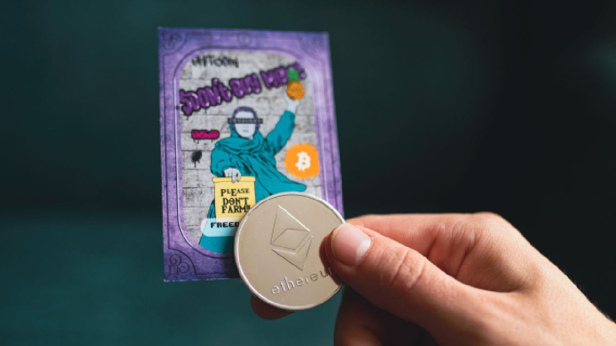 Apple's WWDC 2022 Augmented Reality Easter Egg Sparks NFT Trading Card Rumors | Technology News