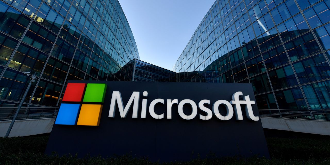 Microsoft's Head of Augmented Reality Is Stepping Down | Barron's