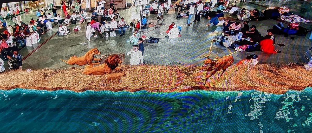 Mumbai: Central Railway's augmented reality 'Magic Mirror' at CSMT officially commissioned