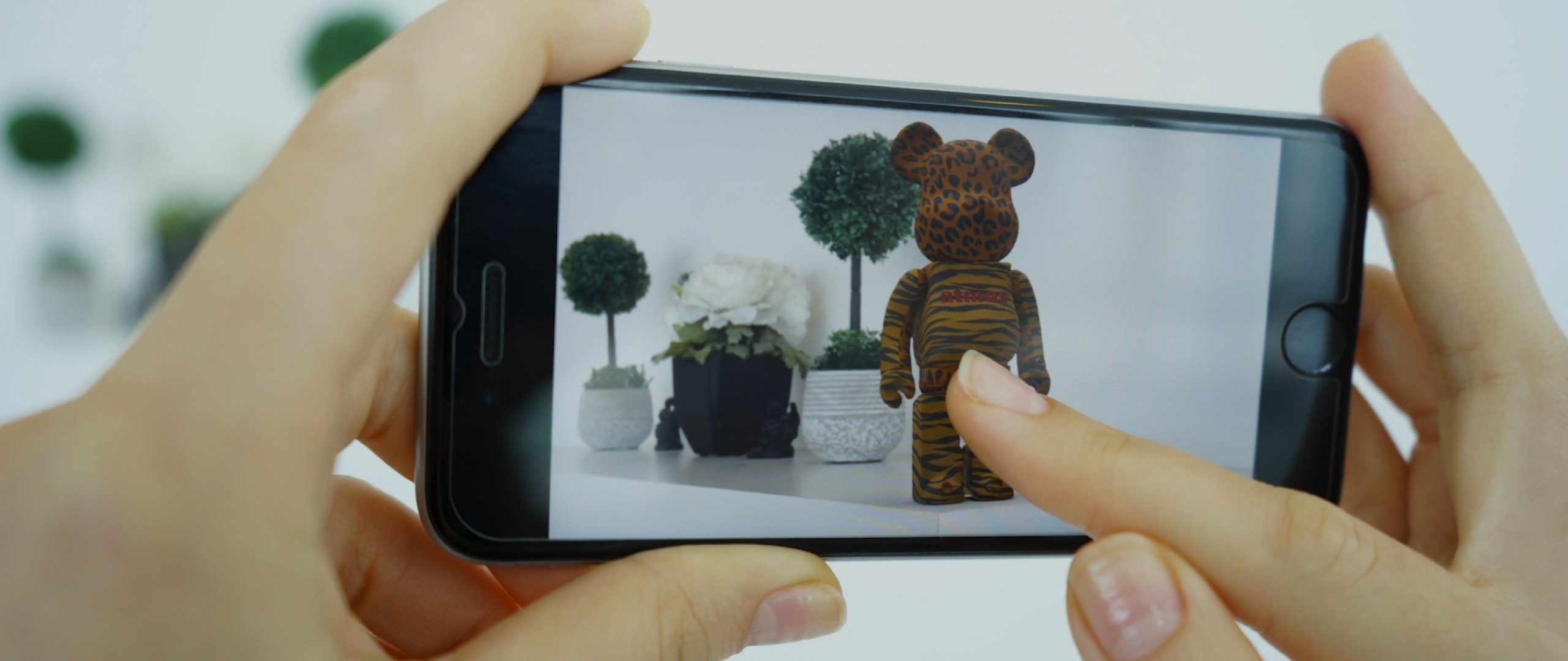 How is Augmented Reality Used to Improve Customer Experience