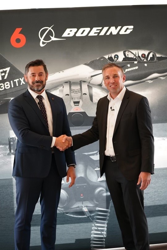 Boeing, Red 6 to advance fighter pilot training with augmented reality