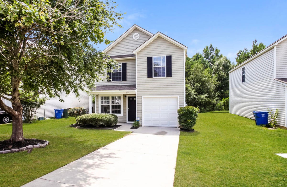 Blockchain Makes Deeper Inroads Into Real Estate As Roofstock Announces Its First NFT Home Sale