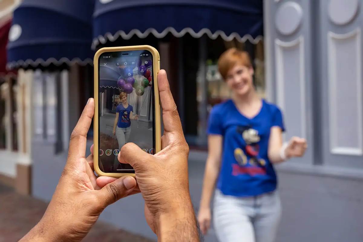 New Augmented Reality Photo Filters Debut at Disneyland Resort