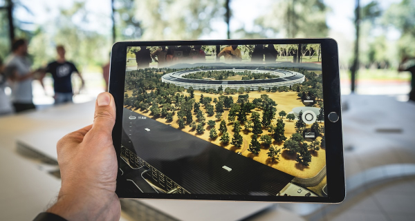 What Is Augmented Reality(AR)? – Definition, Examples And Uses - Data Intelligence.