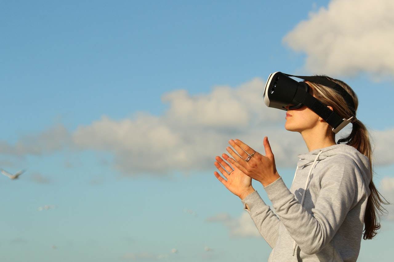 Augmented reality and Virtual Reality E-commerce trends