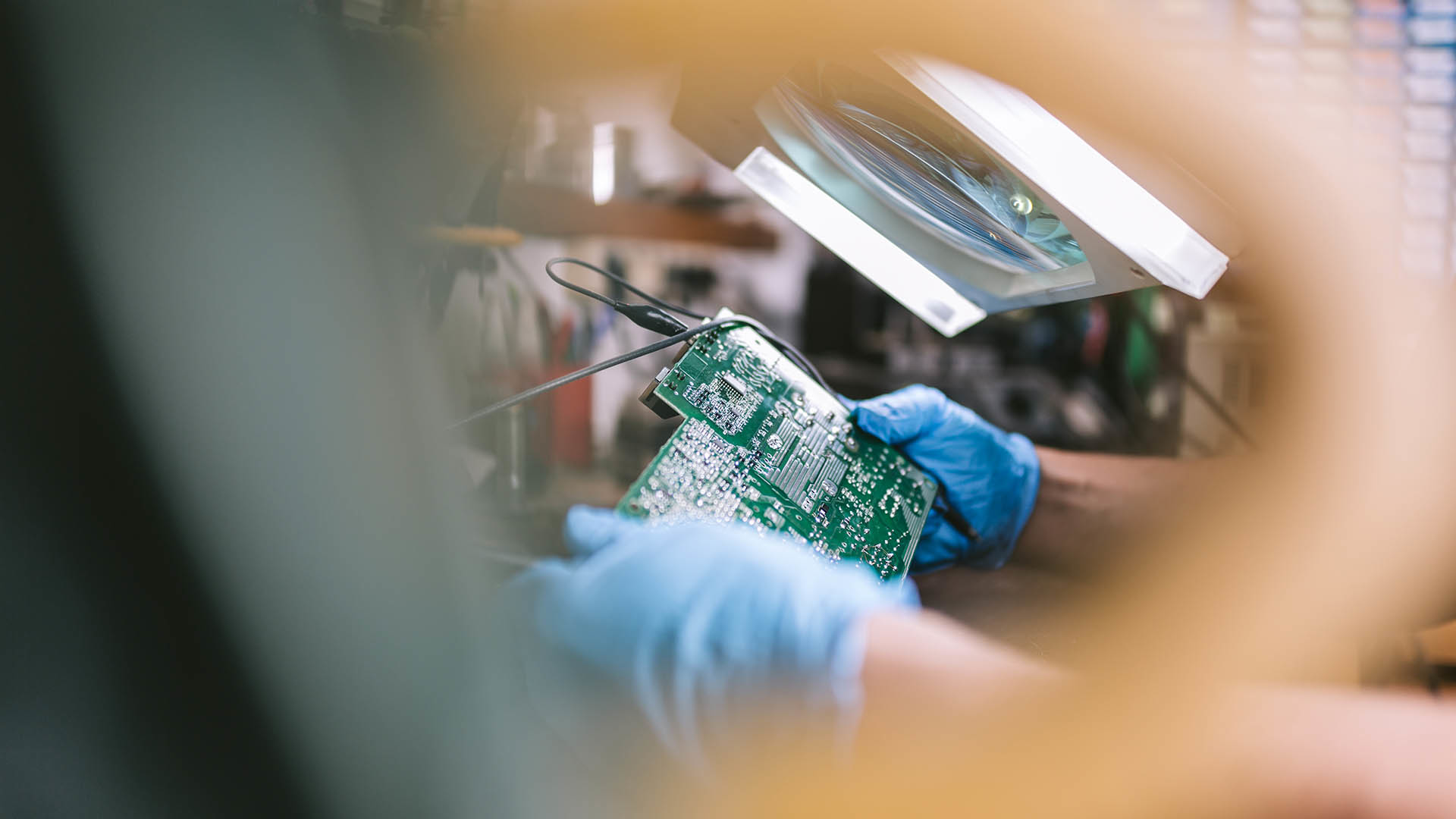 Is It Time for Engineers to Enter Augmented Reality, Too? | Electronic Design