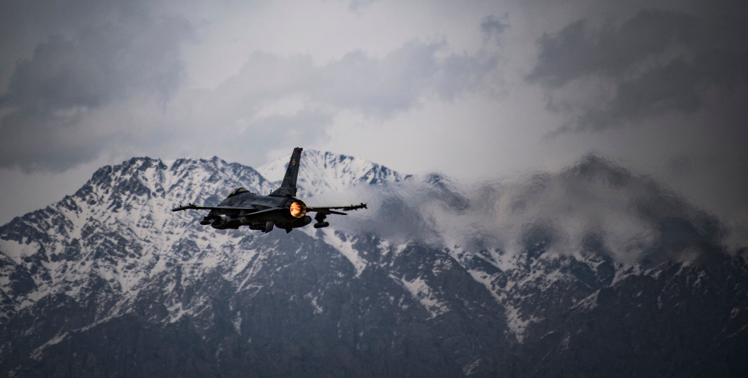 Artificial Intelligence just flew an F-16 Fighting Falcon for the United States military