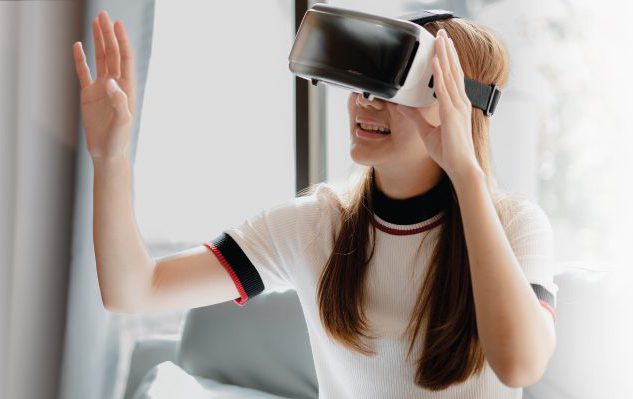 Augmented reality and virtual reality in mobile technology - TAG Mobile Lifeline Program Blogs