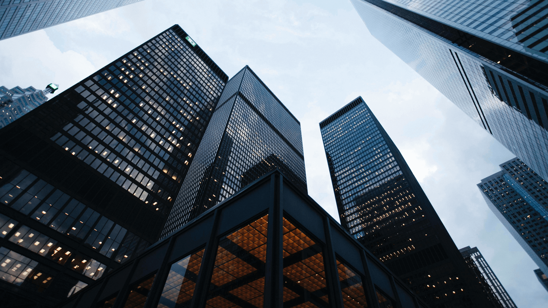 Blockchain in Real Estate: Opportunities for Investors and Property Owners