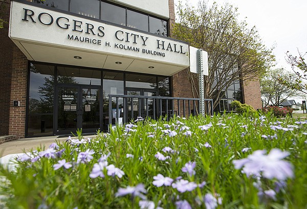 Rogers Police Department to buy virtual reality training simulator for up to $73,913